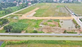 2023 年 10 月の建設進捗状況の最新情報 – Tho Xuan 地区 Phu Xuan コミューンの住宅地の技術インフラストラクチャープロジェクト